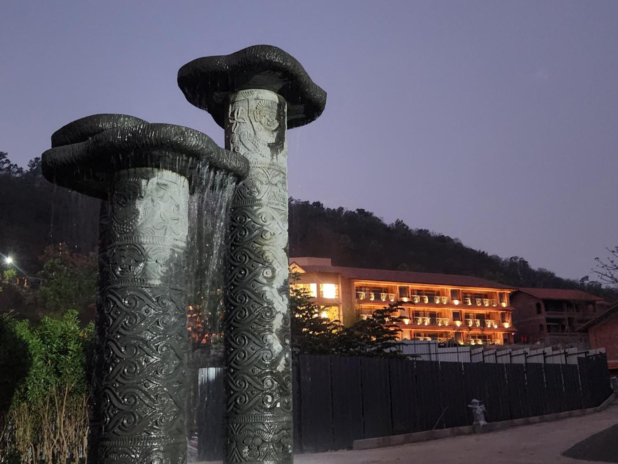 The Foresta Resort ,Mulshi Paud Kültér fotó